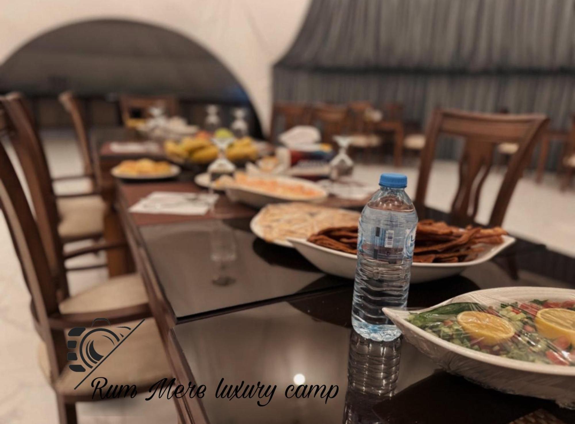 Rum Mere Luxury Camp Wadi Rum Buitenkant foto