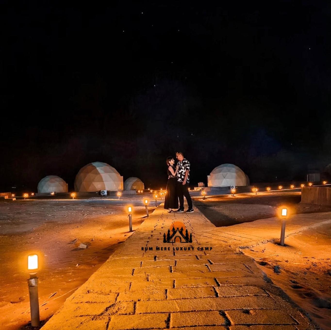 Rum Mere Luxury Camp Wadi Rum Buitenkant foto